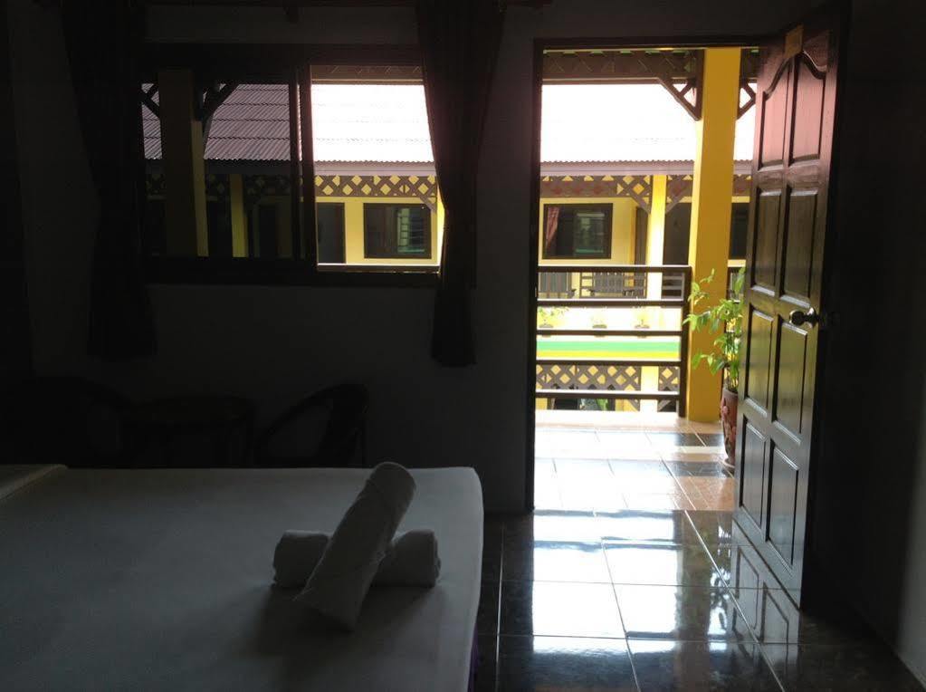 Fasai House By Paradee Khao Lak Exterior photo